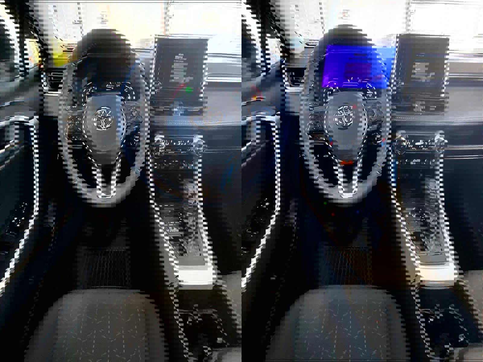 Used 2023 Toyota RAV4 XLE w/ Convenience Package image 17