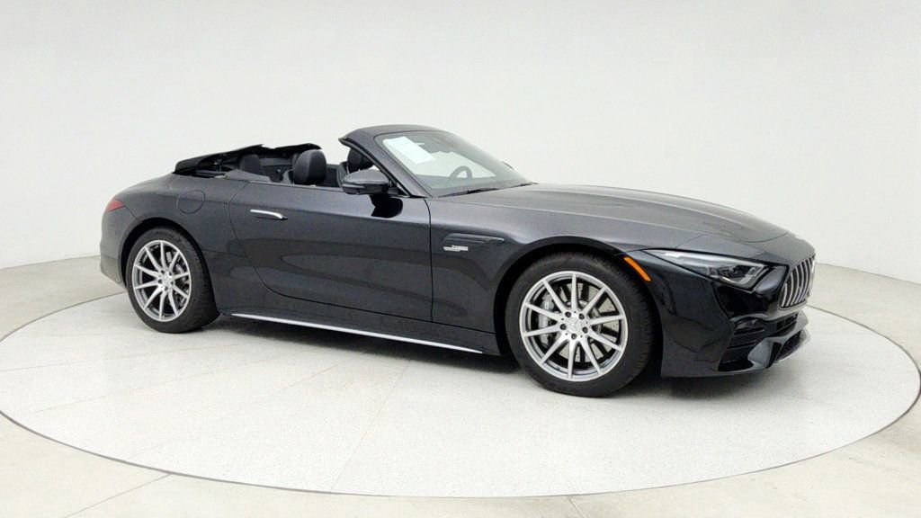 Used 2023 Mercedes-Benz SL 43 AMG image 3