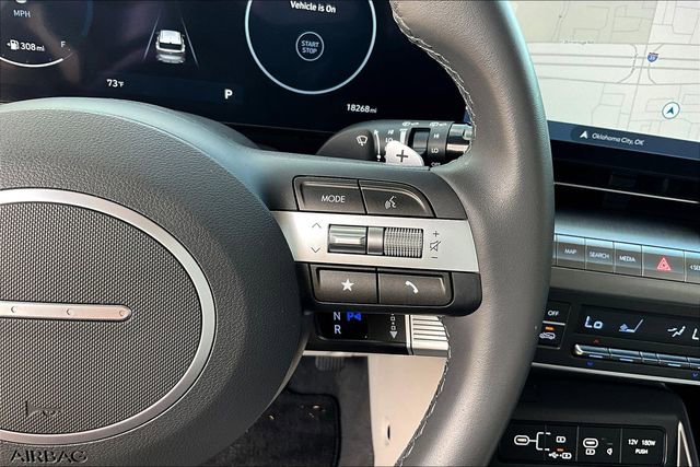 Used 2024 Hyundai Kona SEL w/ Convenience Package image 17