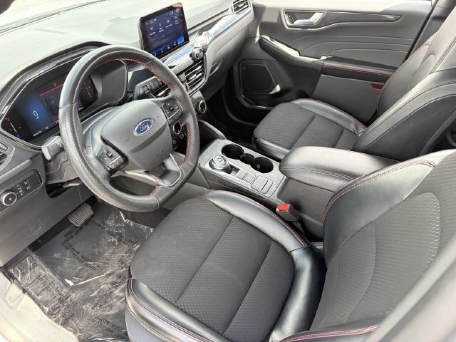 Used 2025 Ford Escape ST-Line Select AWD/4WD image 19