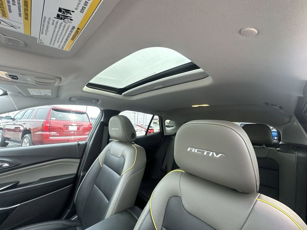 Used 2025 Chevrolet Trax ACTIV w/ Sunroof Package FWD image 21