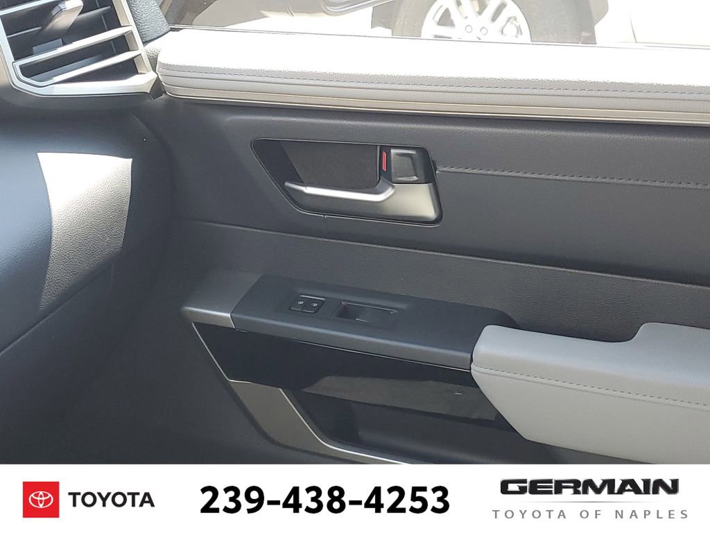 Used 2025 Toyota Tundra Limited image 28