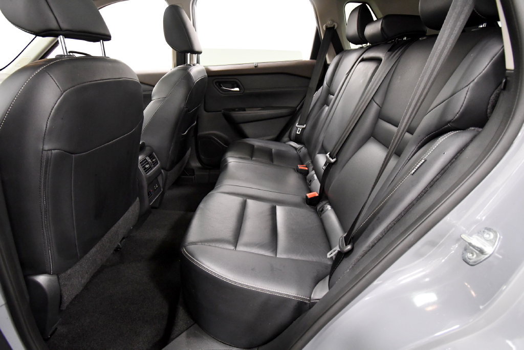 Used 2023 Nissan Rogue SL w/ SL Premium Package AWD/4WD image 14