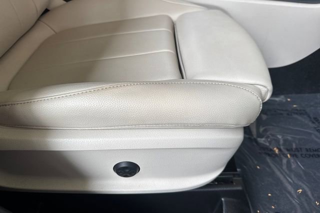 Used 2022 Mercedes-Benz GLB 250 image 23