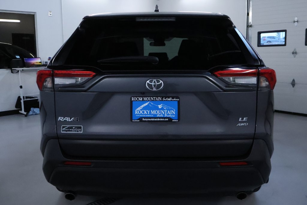 Used 2025 Toyota RAV4 LE AWD/4WD image 6