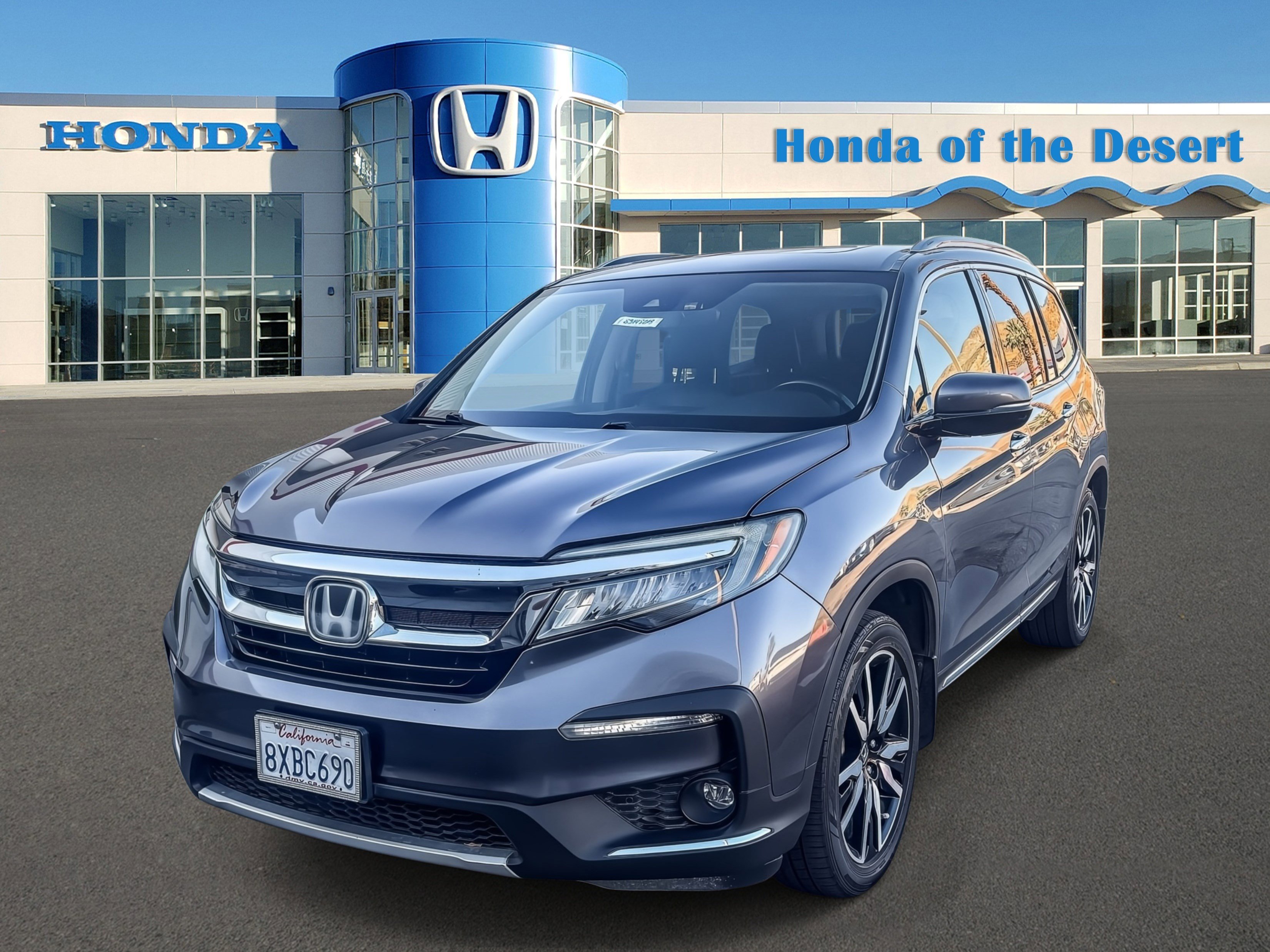 Used 2021 Honda Pilot Touring image 2