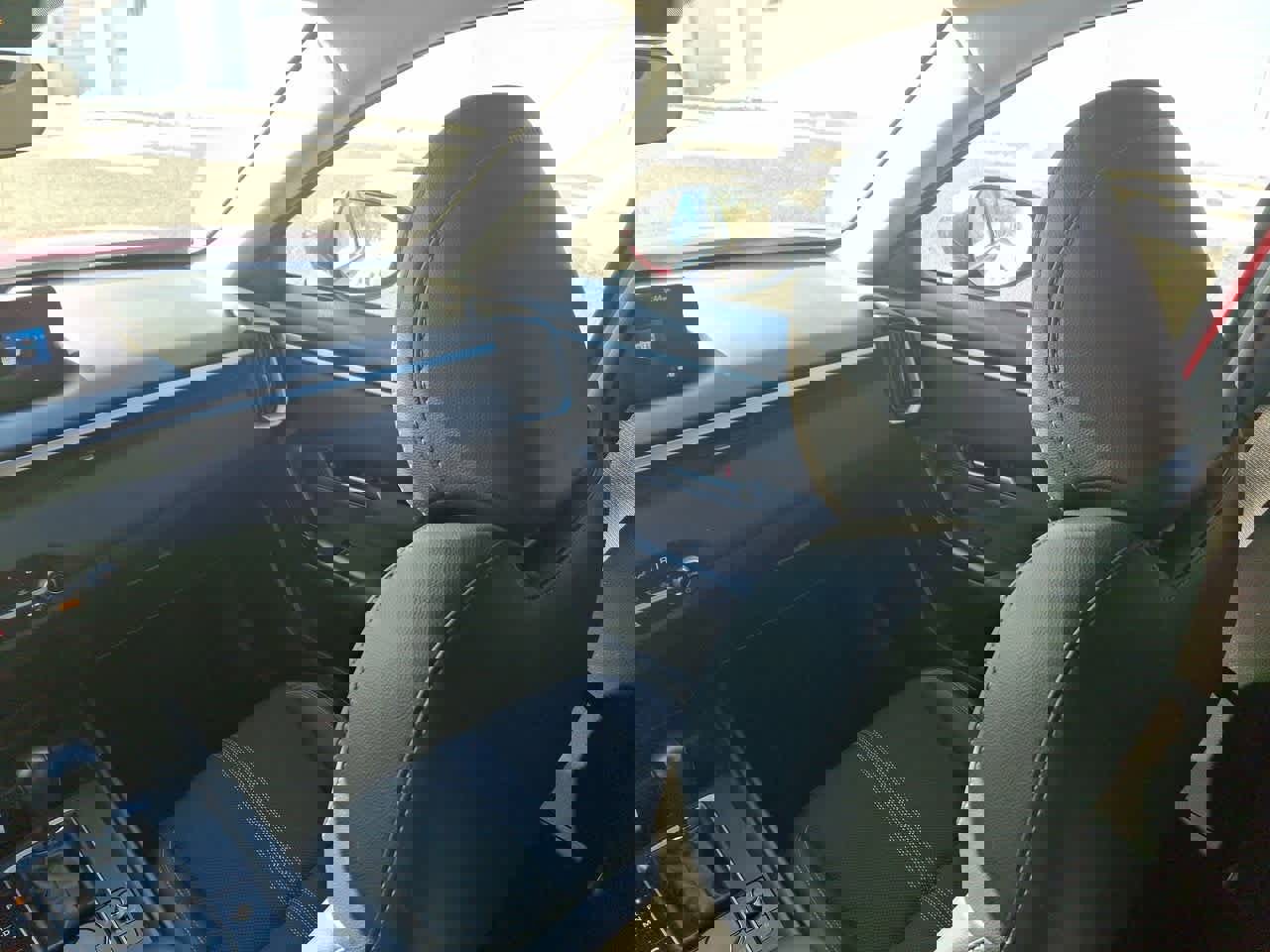 Used 2025 MAZDA CX-50 AWD 2.5 S w/ Preferred Package image 11