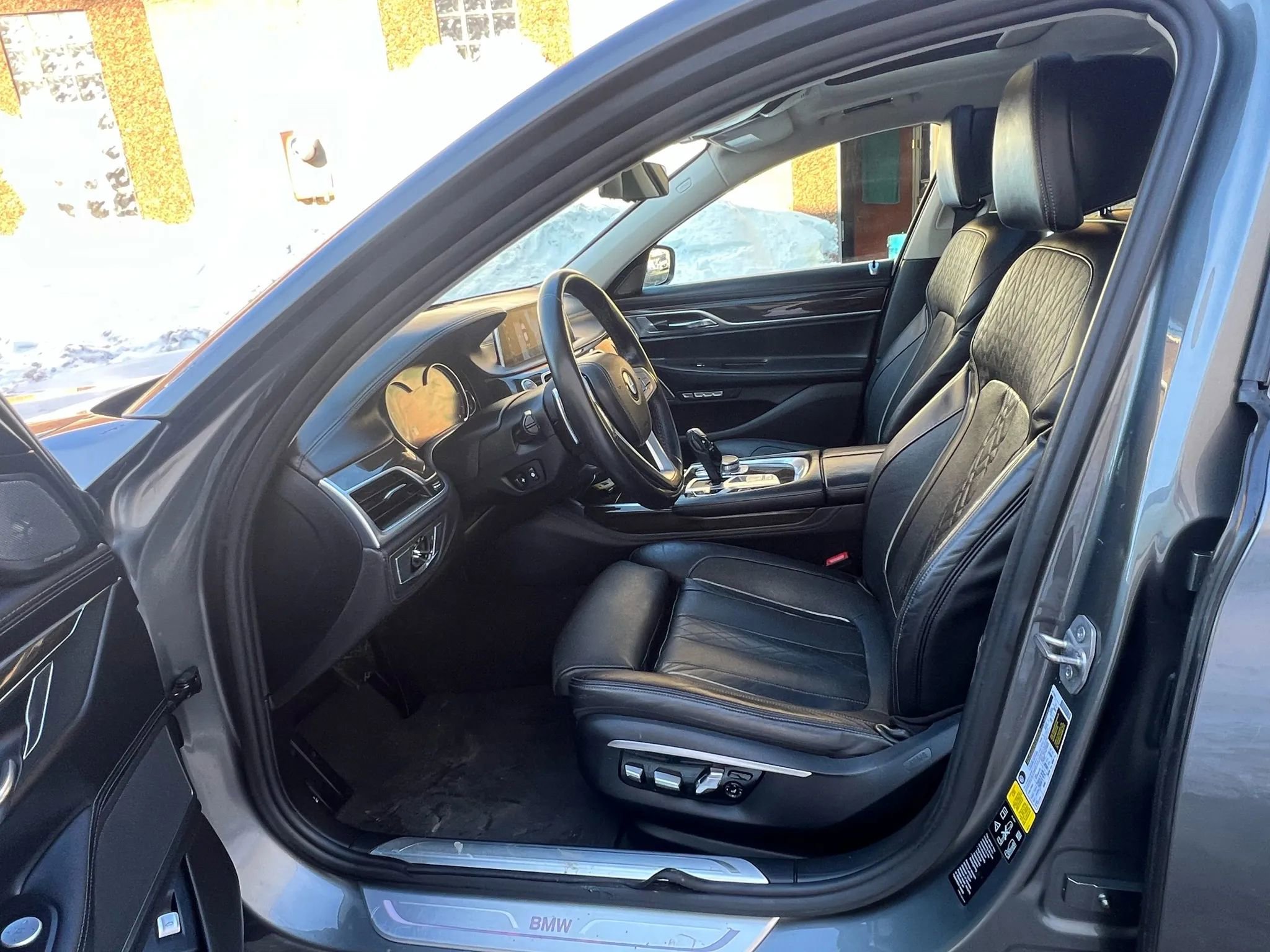 Used 2016 BMW 750i xDrive 750i xDrive Sedan 4D image 27