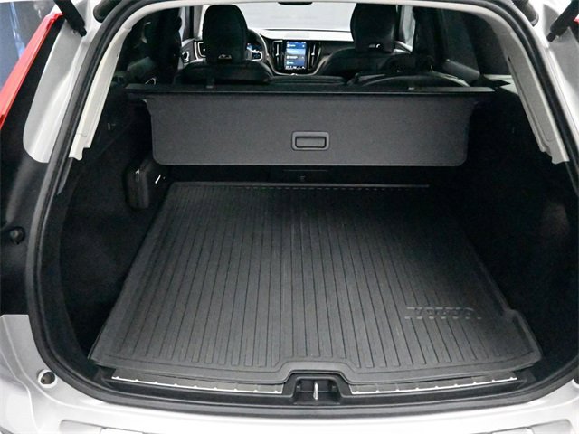 Used 2023 Volvo XC60 B5 Plus w/ Protection Package Premier image 26