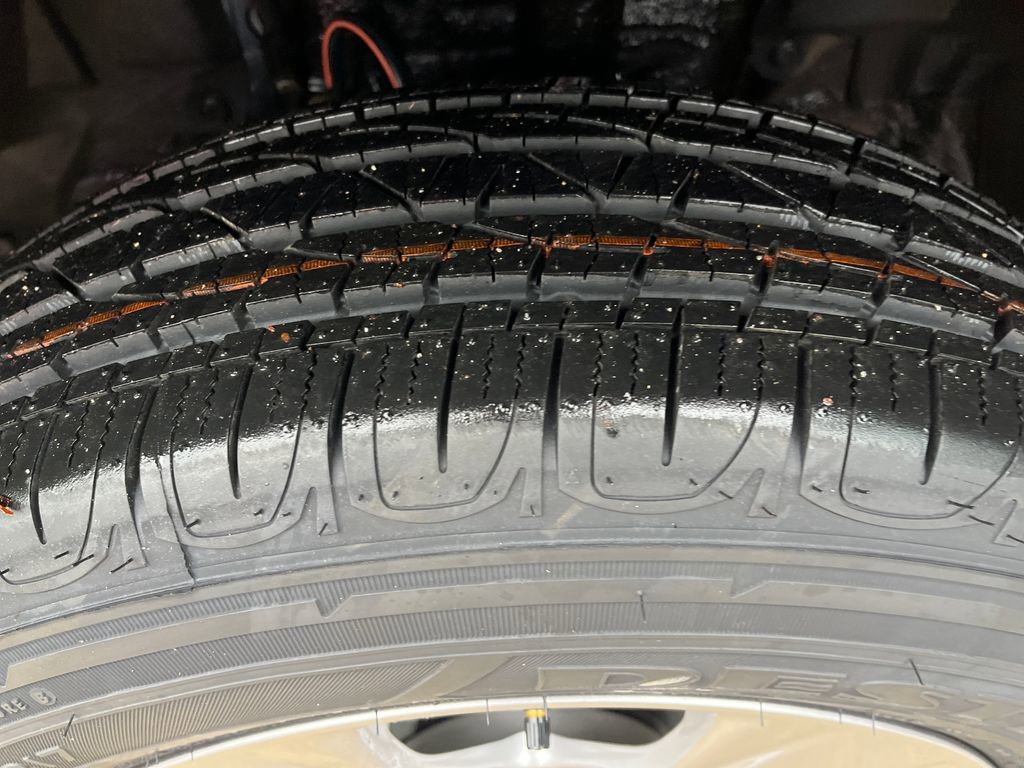 New 2025 Toyota RAV4 XLE image 28