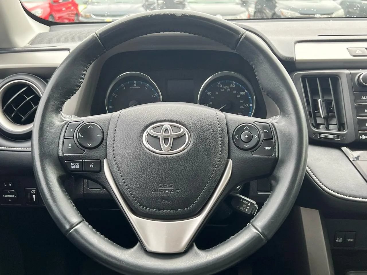 Used 2016 Toyota RAV4 XLE FWD image 10