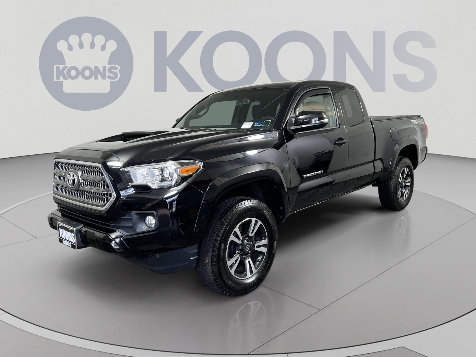 Used 2016 Toyota Tacoma TRD Sport w/ Towing Package AWD/4WD image 1