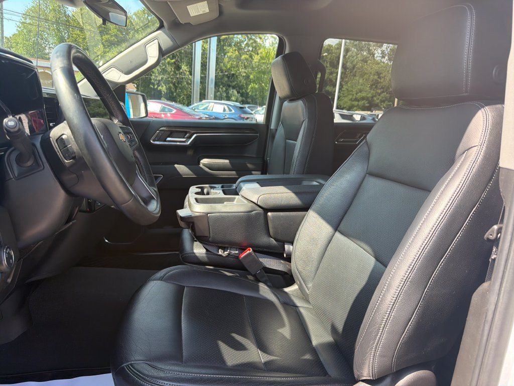 Certified 2024 Chevrolet Silverado 1500 LT AWD/4WD image 9