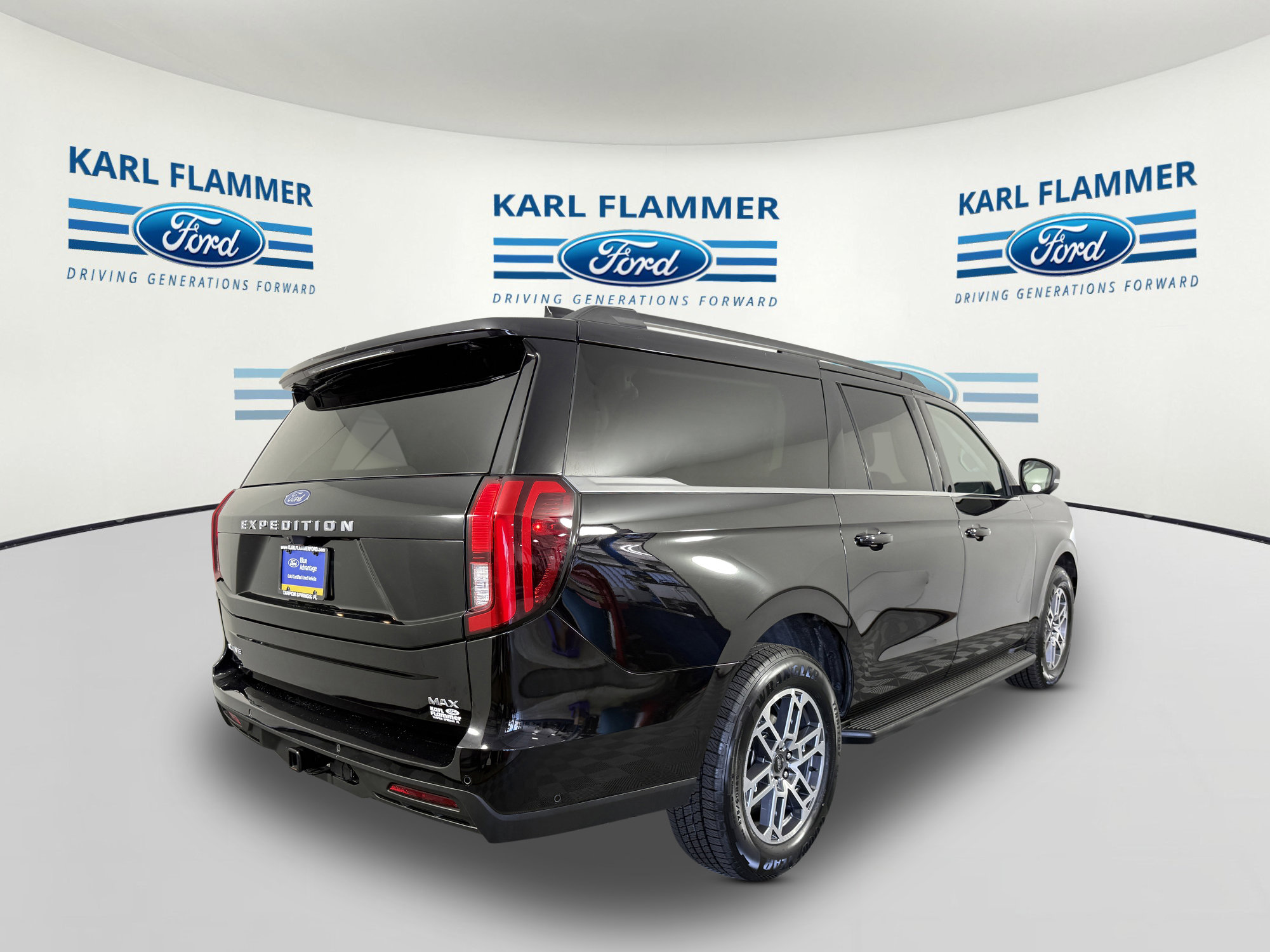 Certified 2025 Ford Expedition Max Active AWD/4WD image 3