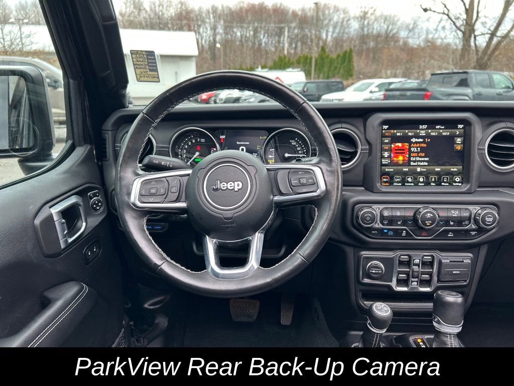 Used 2022 Jeep Wrangler Unlimited Sahara w/ Cold Weather Group AWD/4WD image 17