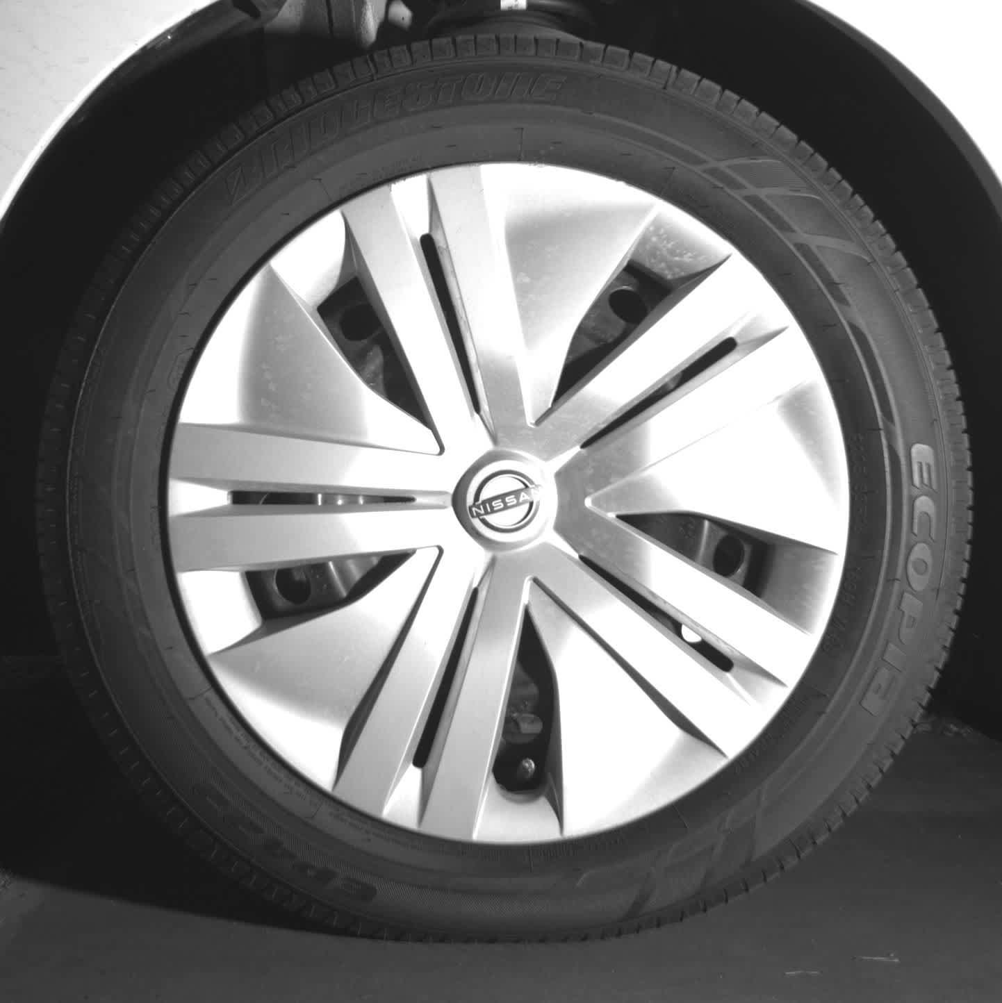 Used 2024 Nissan Leaf S FWD image 9