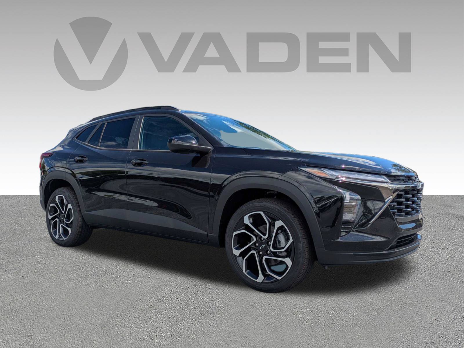 New 2026 Chevrolet Trax RS w/ Driver Confidence Package FWD image 3