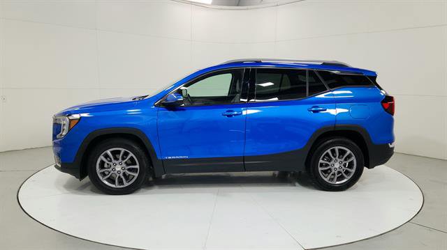 Used 2024 GMC Terrain SLT image 5