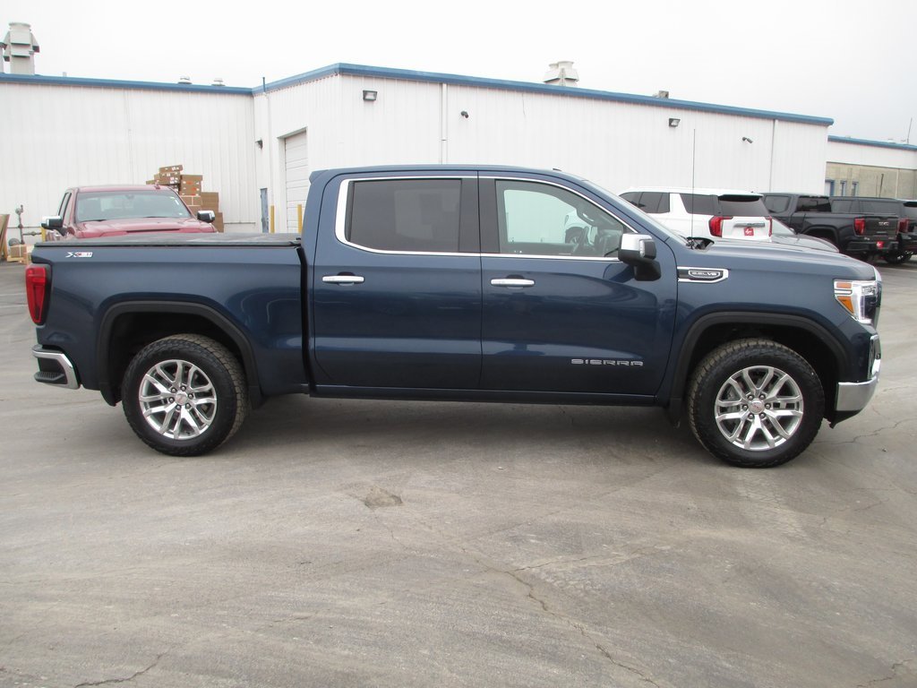 Used 2021 GMC Sierra 1500 SLT image 3