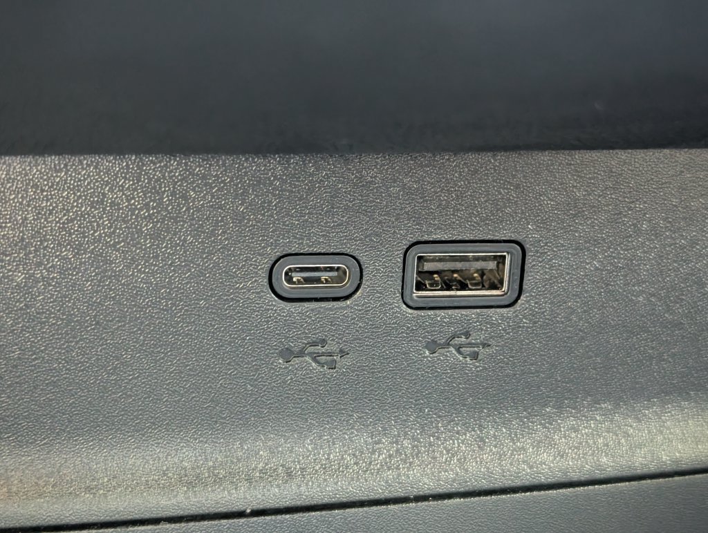 Used 2026 Chevrolet Equinox LT FWD image 28