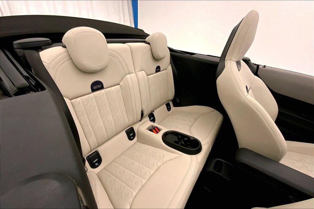 Used 2026 MINI Cooper S FWD image 15