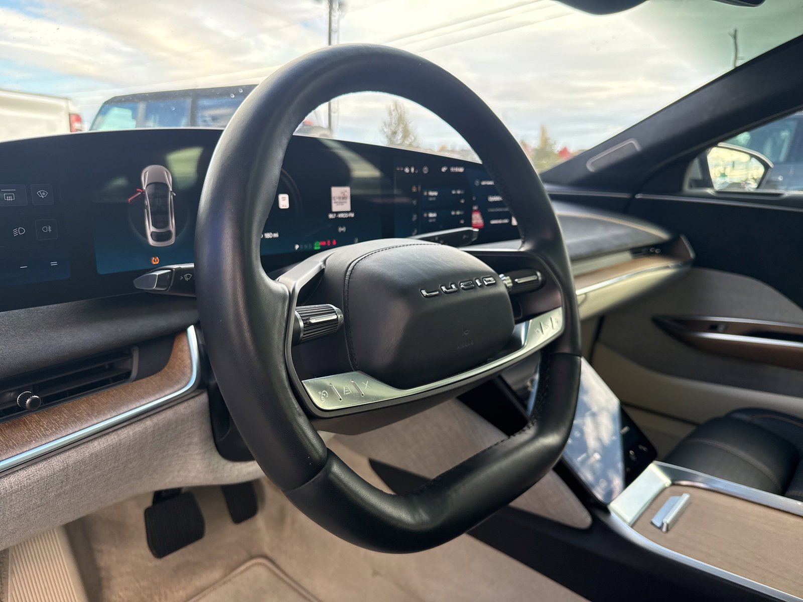 Used 2022 Lucid Air Grand Touring image 20