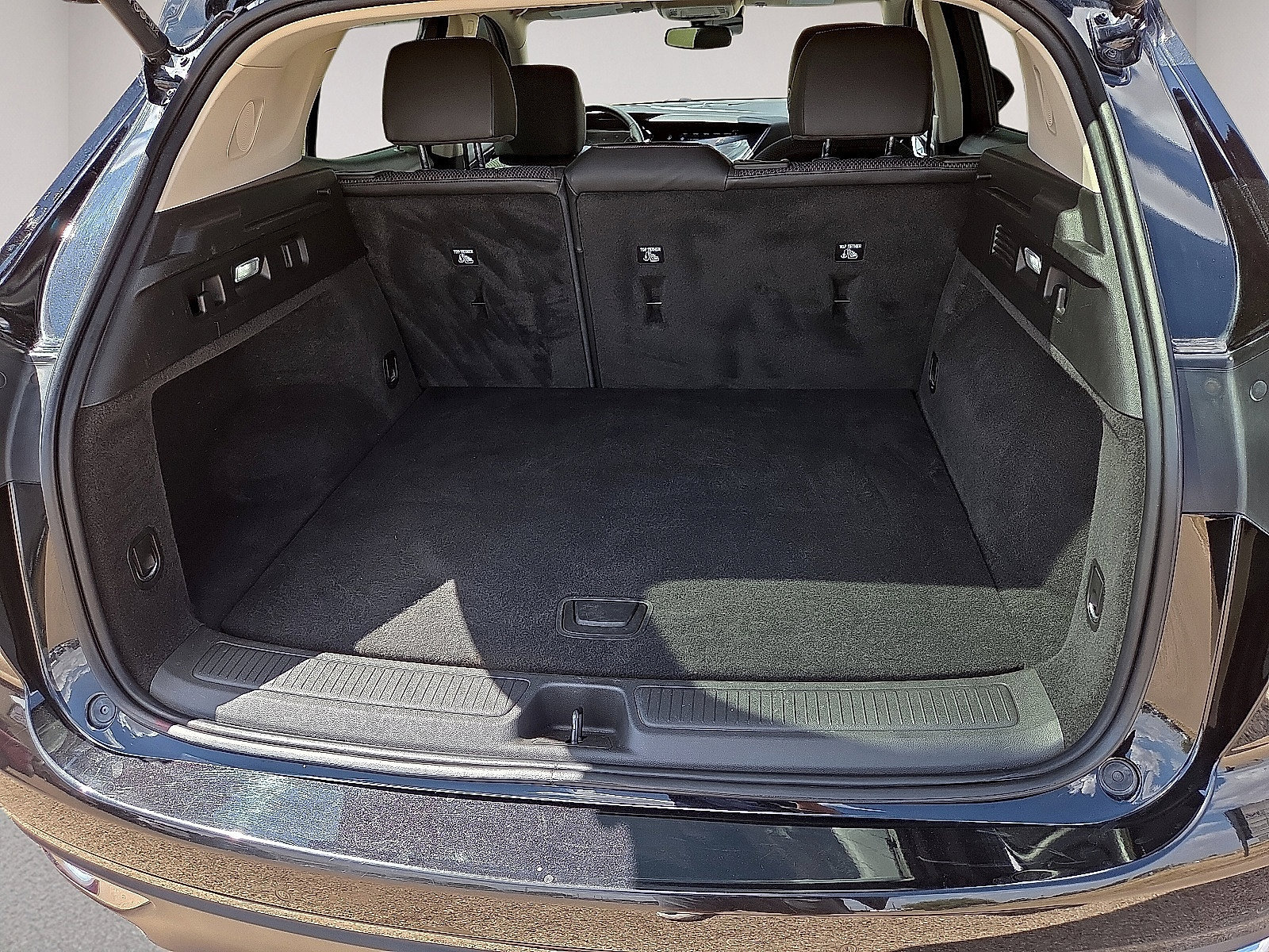 Used 2023 Buick Envision Preferred AWD/4WD image 16