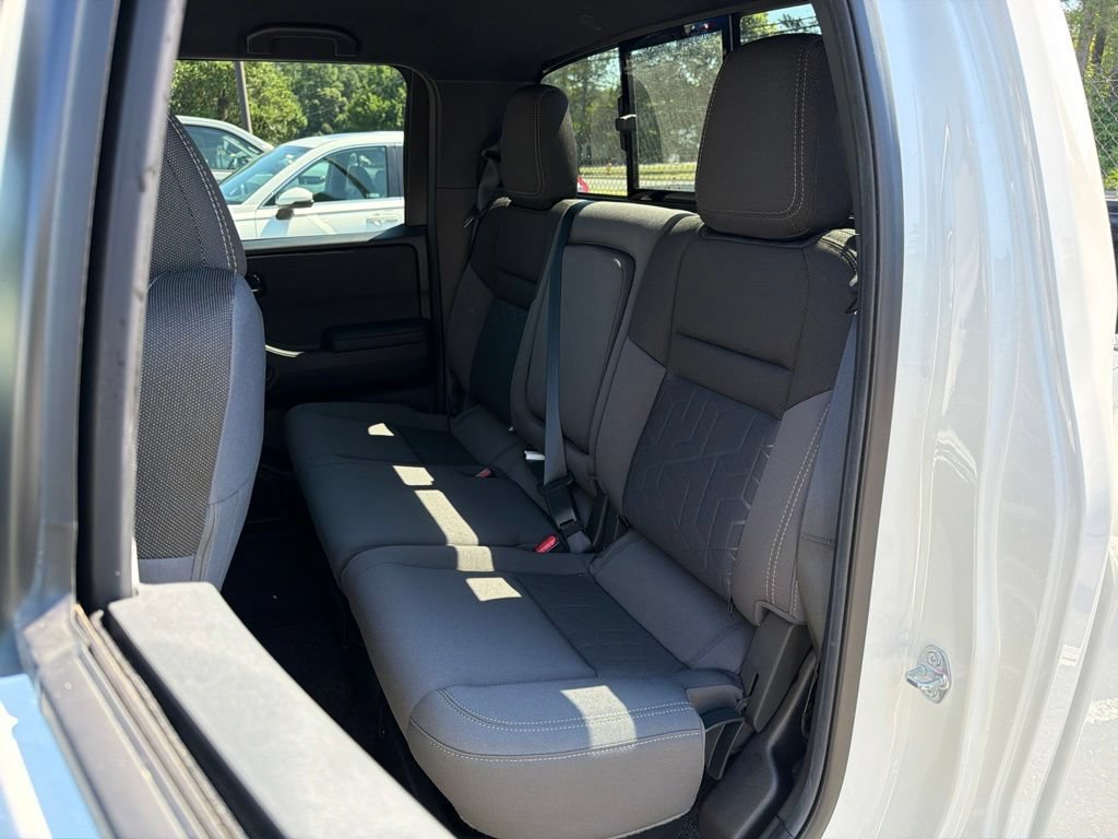New 2026 Nissan Frontier SV w/ Tow Package AWD/4WD image 18
