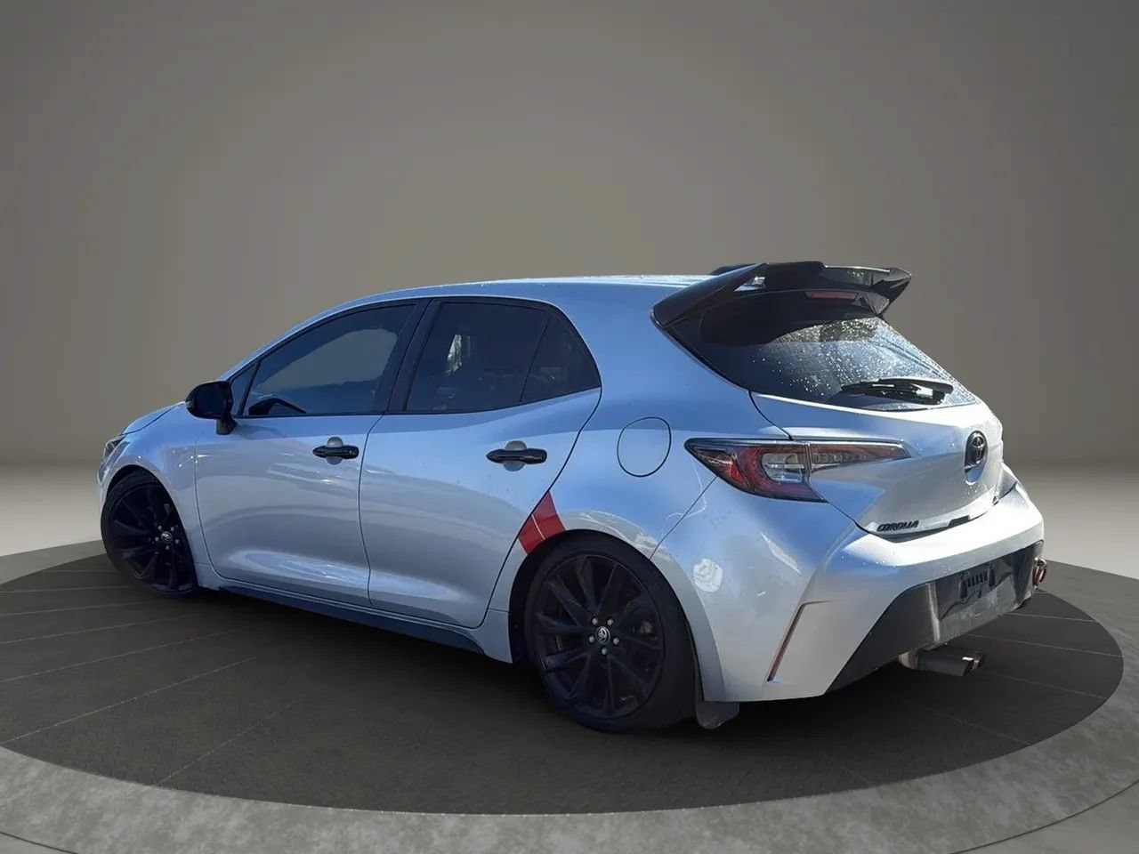 Used 2020 Toyota Corolla SE FWD image 4