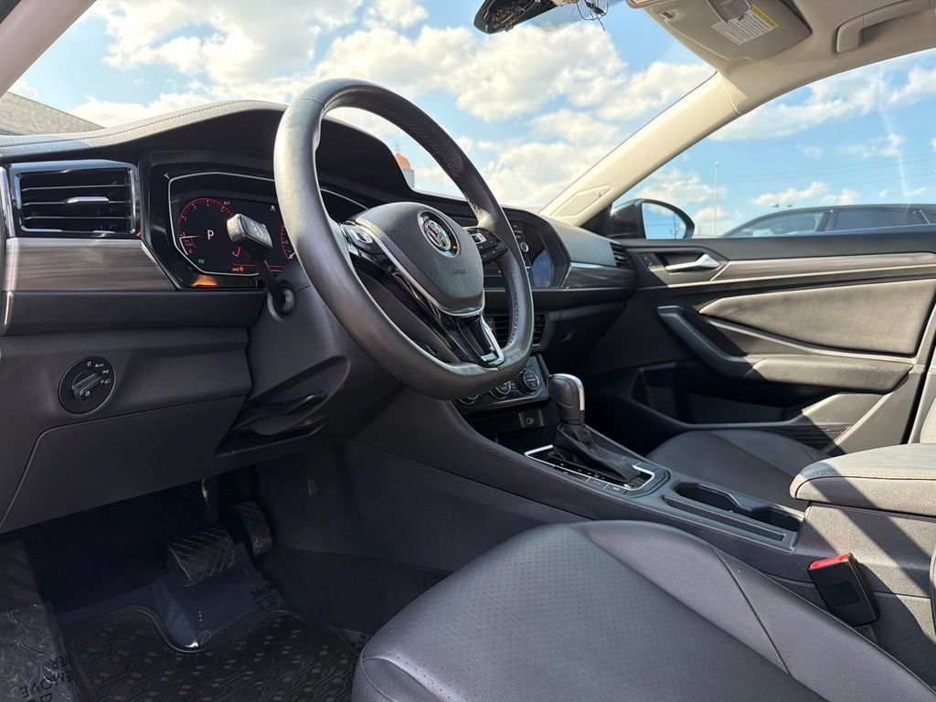 Used 2020 Volkswagen Jetta SEL FWD image 34