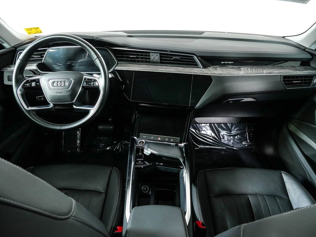 Certified 2022 Audi e-tron Premium AWD/4WD image 19