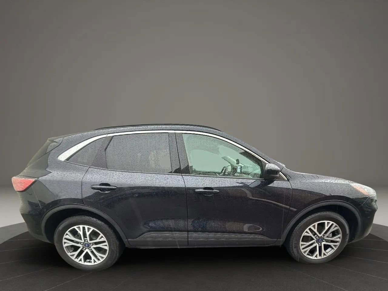 Used 2021 Ford Escape SEL image 4