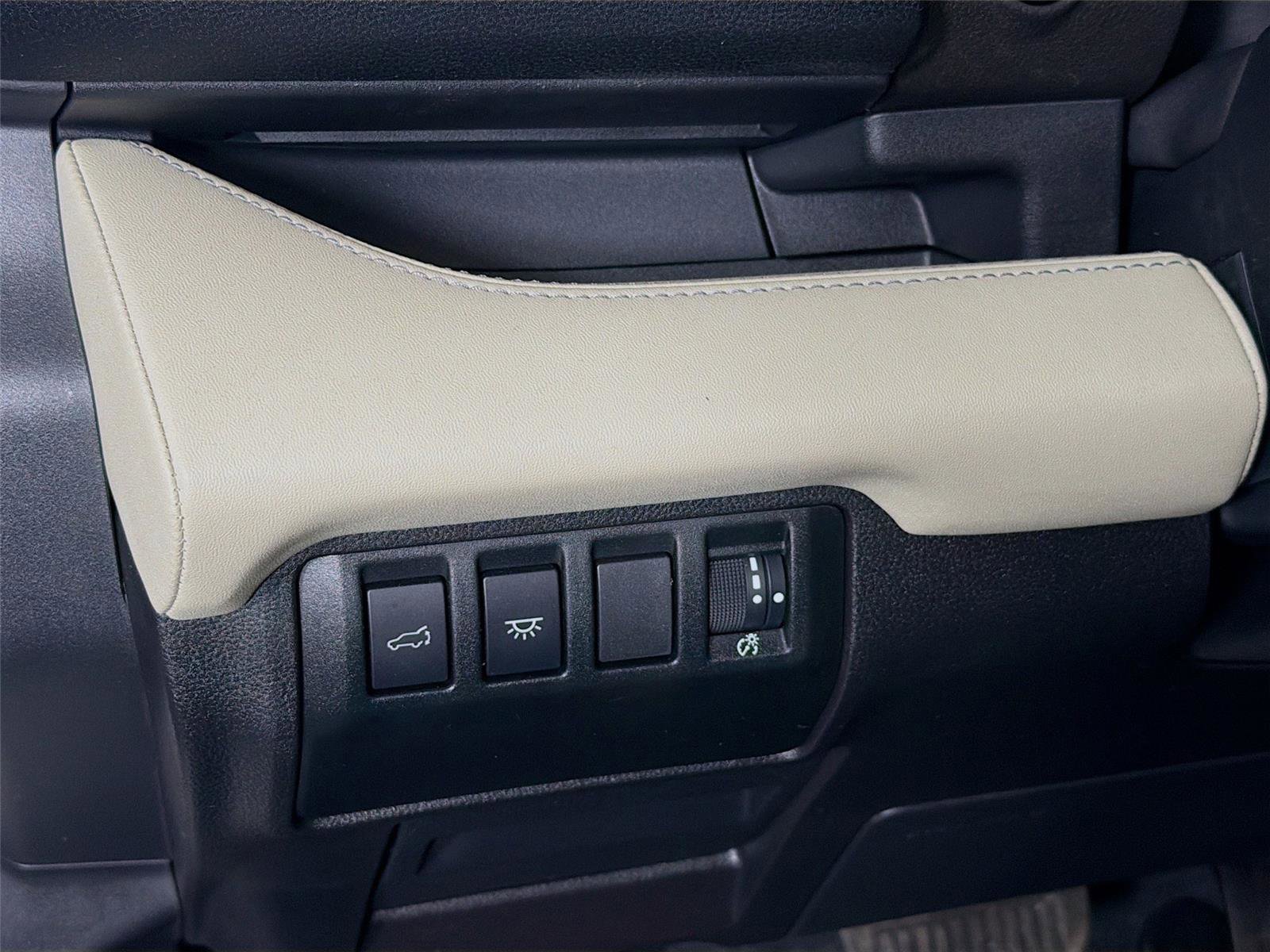 Certified 2024 Subaru Ascent Limited image 10