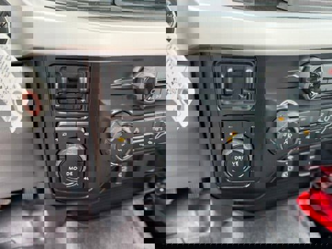 New 2025 Ford F550 4x4 Regular Cab Super Duty image 9