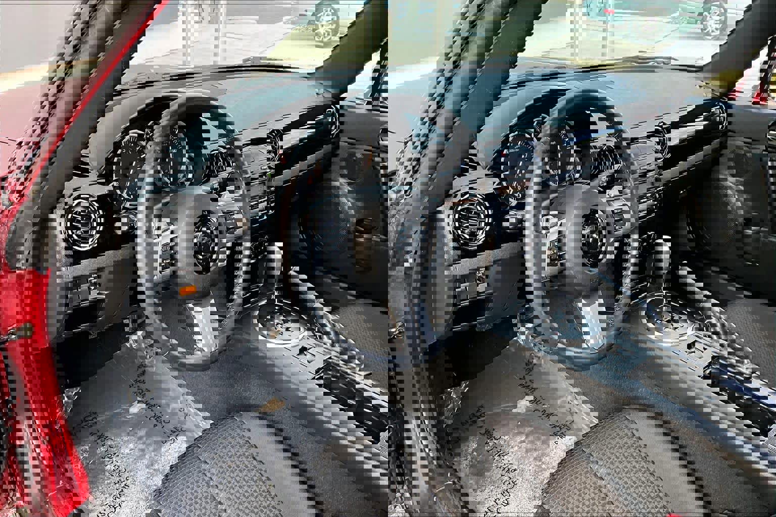 Used 2006 MAZDA MX-5 Miata Sport image 15