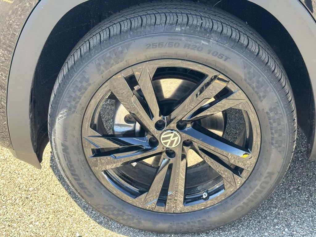 New 2026 Volkswagen Atlas Cross Sport SEL R-Line image 8