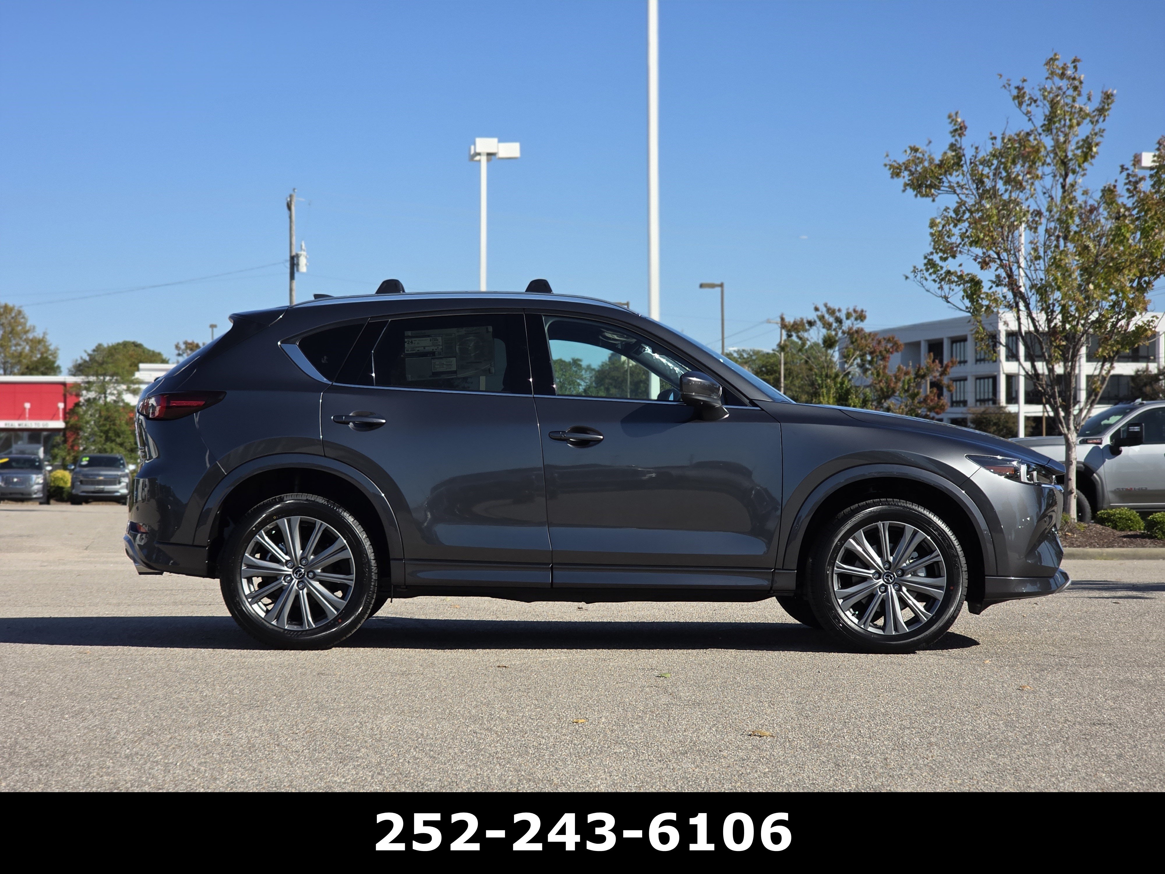 Used 2025 MAZDA CX-5 Signature AWD/4WD image 8