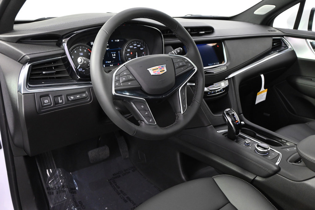 New 2026 Cadillac XT5 Premium Luxury w/ Driver Assist Package AWD/4WD image 11