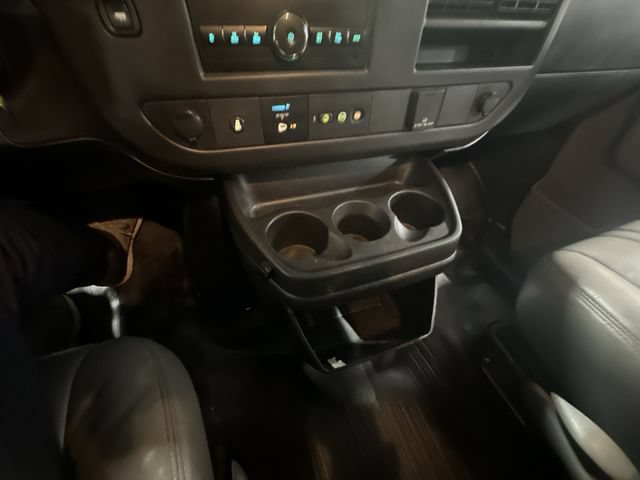 Used 2018 Chevrolet Express 2500 w/ Driver Convenience Package RWD image 27