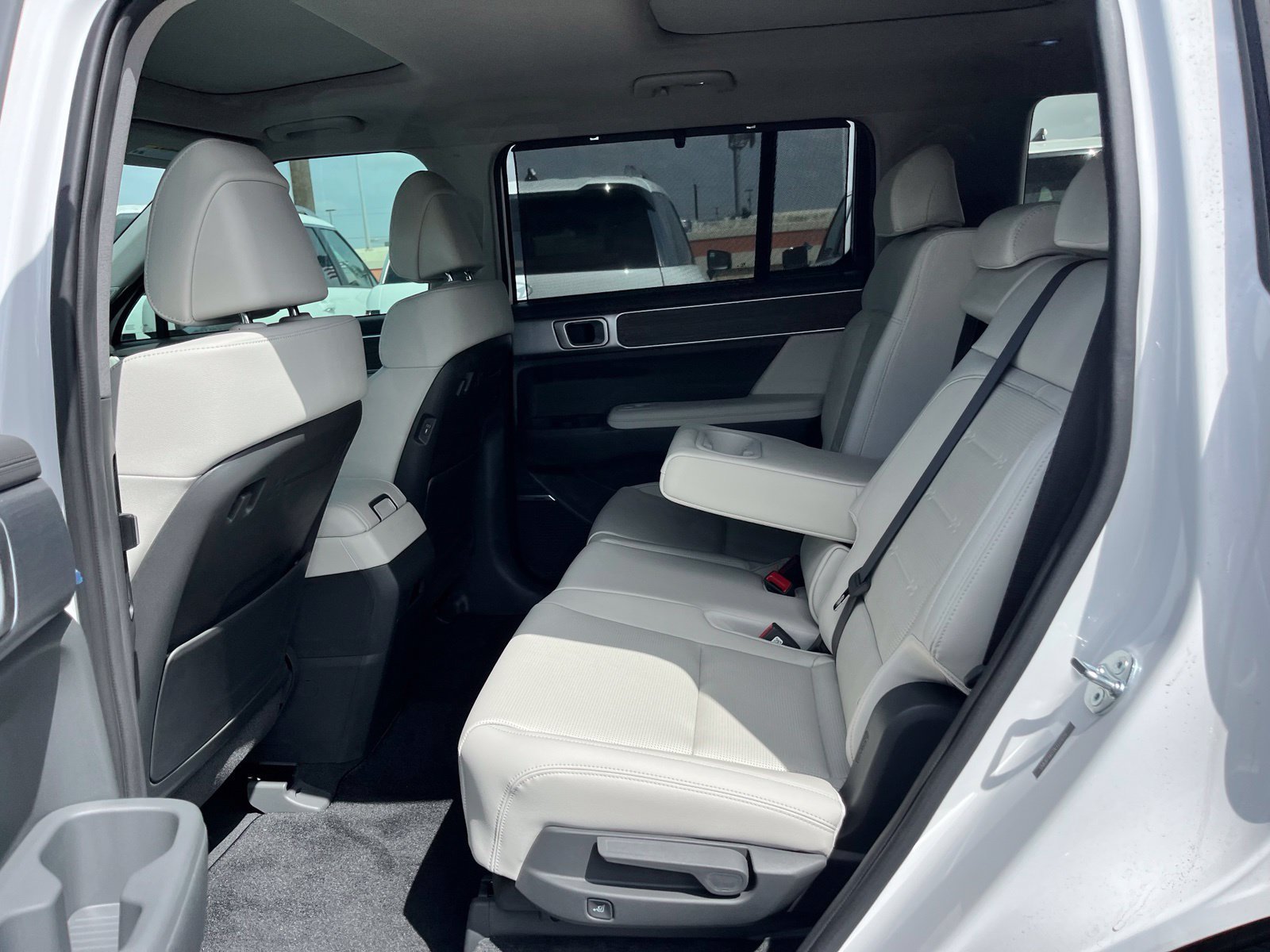 New 2026 Hyundai Santa Fe Limited FWD image 18