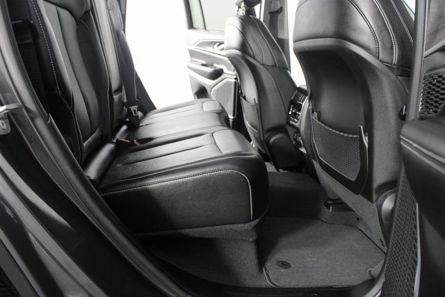 Used 2023 Jeep Grand Cherokee 4WD 4xe image 23