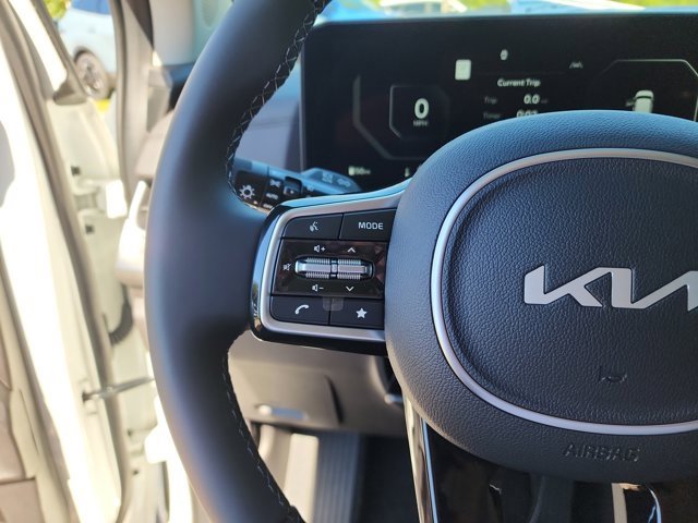 New 2026 Kia Carnival SX image 26