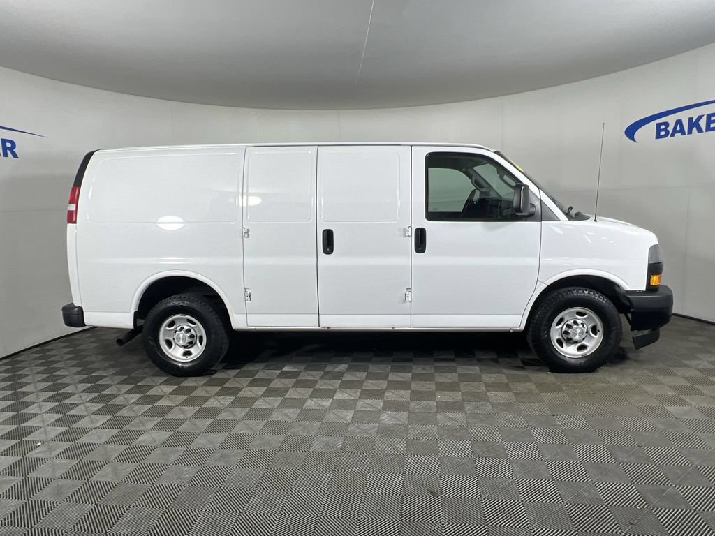 Used 2019 Chevrolet Express 2500 RWD image 9