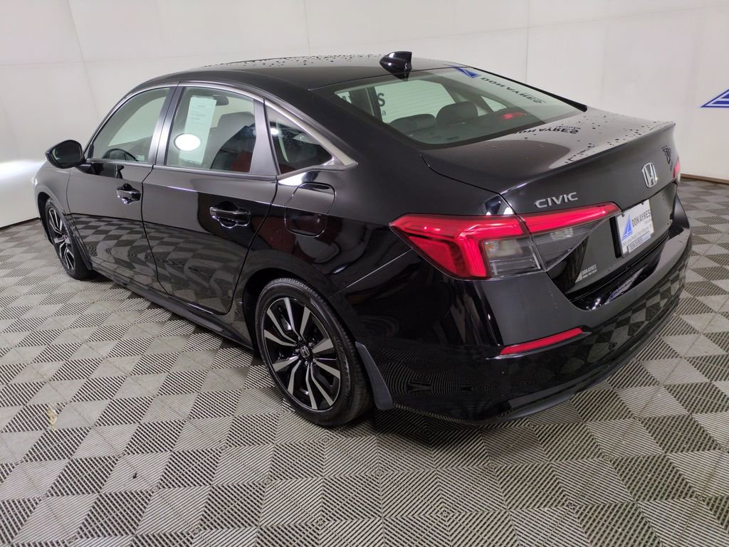 Certified 2024 Honda Civic EX image 3