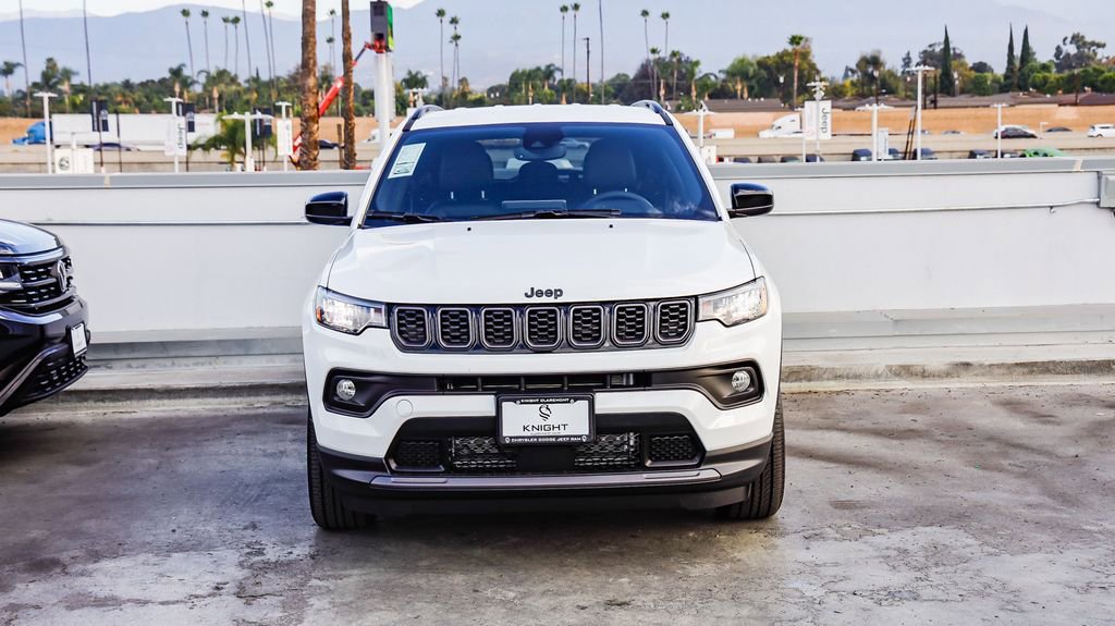 New 2026 Jeep Compass Latitude image 3