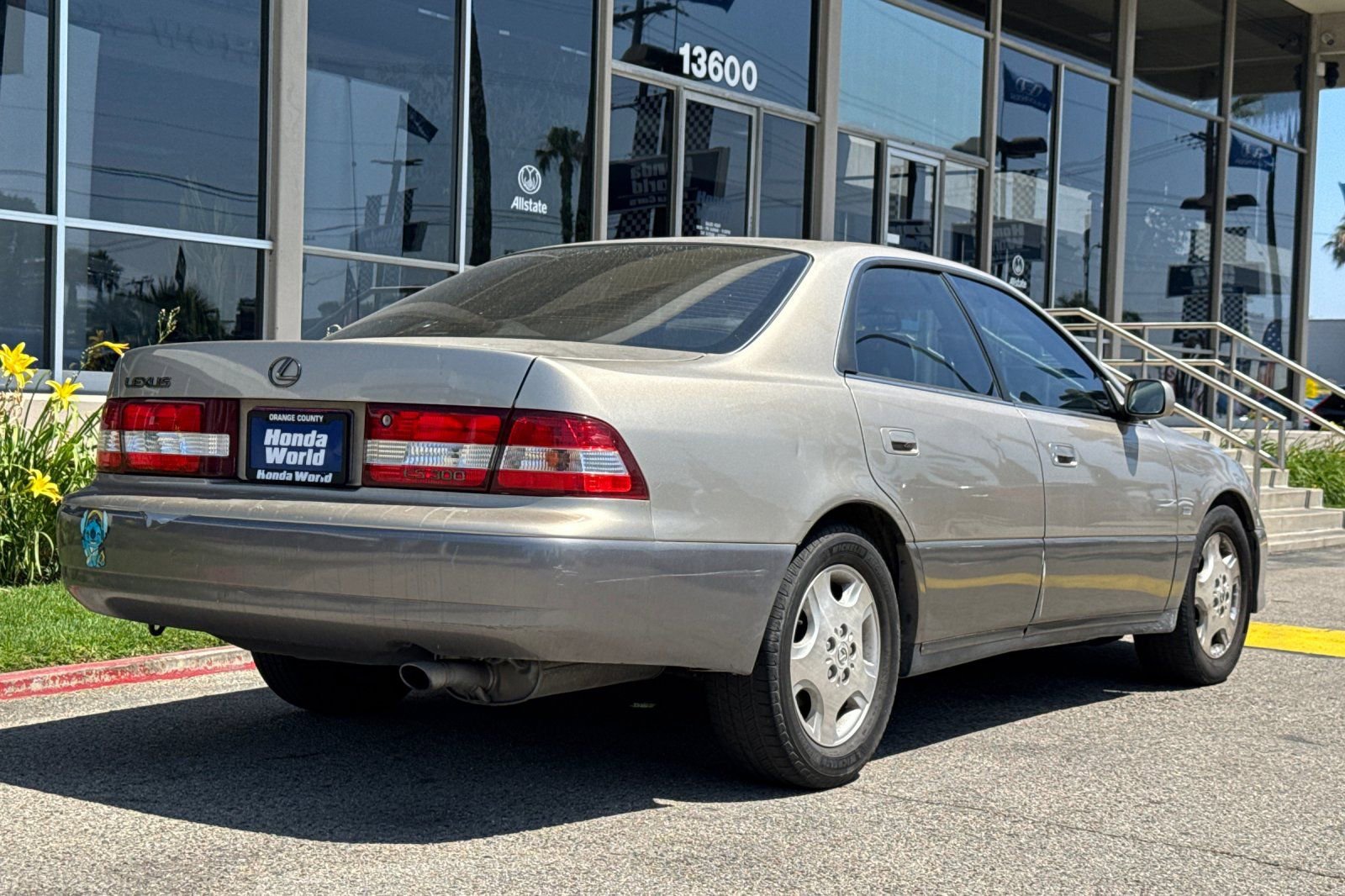 Used 2000 Lexus ES 330 FWD image 5