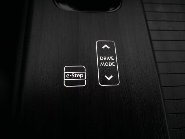 Certified 2023 Nissan Ariya AWD image 19