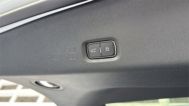 New 2026 Lincoln Navigator L Black Label image 17