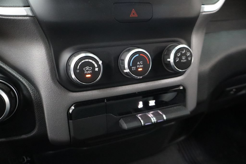Used 2023 RAM 1500 Lone Star AWD/4WD image 17