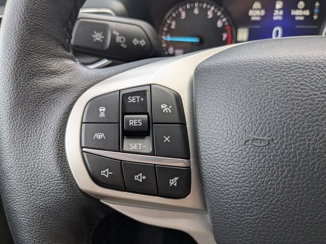 Used 2023 Ford Explorer XLT w/ Equipment Group 202A AWD/4WD image 22